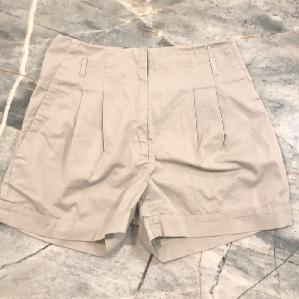 Vintage Pleated Kaki Shorts
